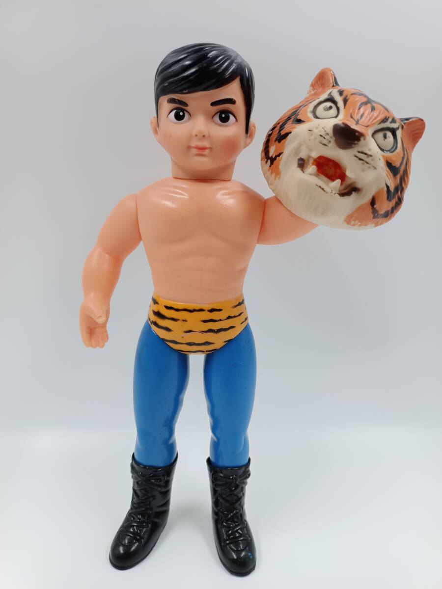 A14. 中嶋製作所 タイガーマスク 伊達直人 ソフビフィギュア(虎 A14. 中嶋製作所 タイガーマスク 伊達直人 ソフビフィギュア(虎