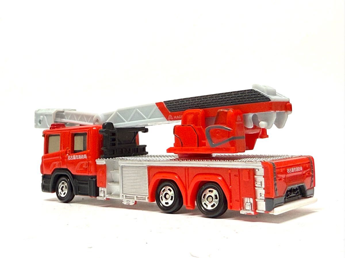 希少 ロングトミカ 名古屋市消防局 SCANIA 30m級先端屈折式 希少 ロングトミカ 名古屋市消防局 SCANIA 30m級先端屈折式