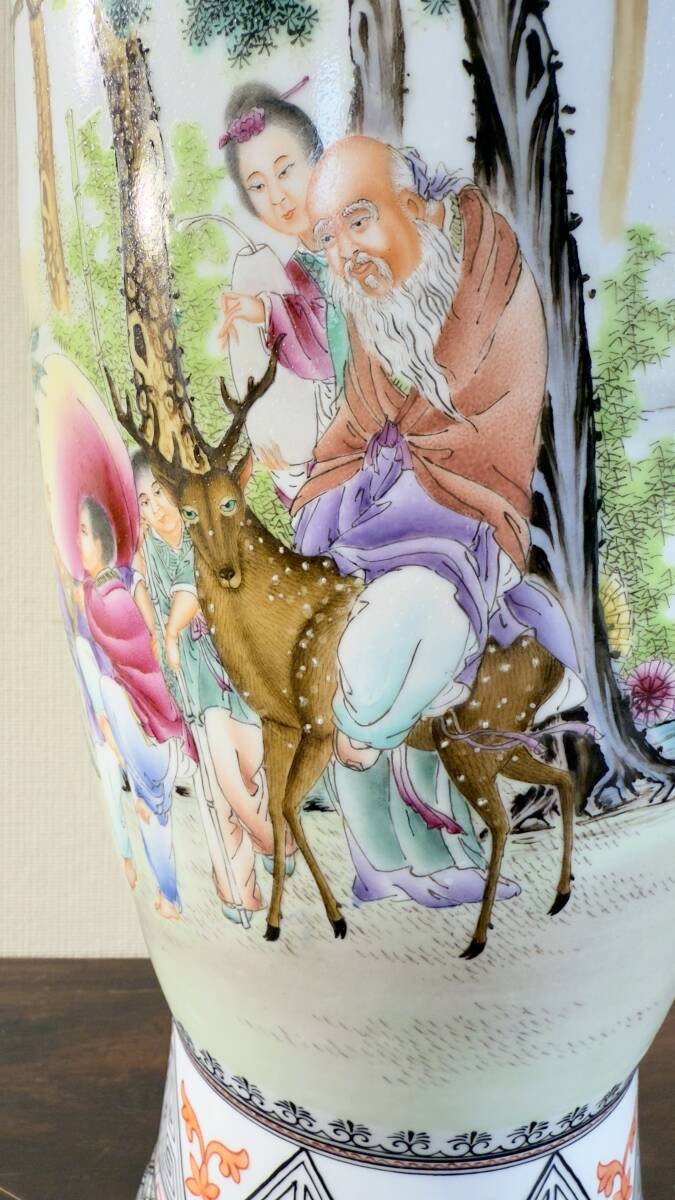 中国美術 色絵 粉彩 薄手鹿人物図瓶 高さ48cm在銘/ 唐物 古 中国美術 色絵 粉彩 薄手鹿人物図瓶 高さ48cm在銘/ 唐物 古