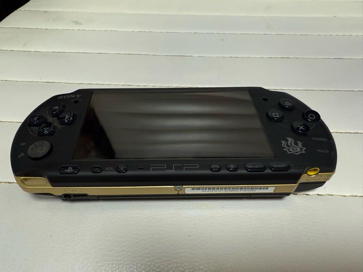 SONY ソニー PSP-3000 Monster Hunter Black and Gold Junk SONY ソニー PSP-3000 Monster Hunter Black and Gold Junk