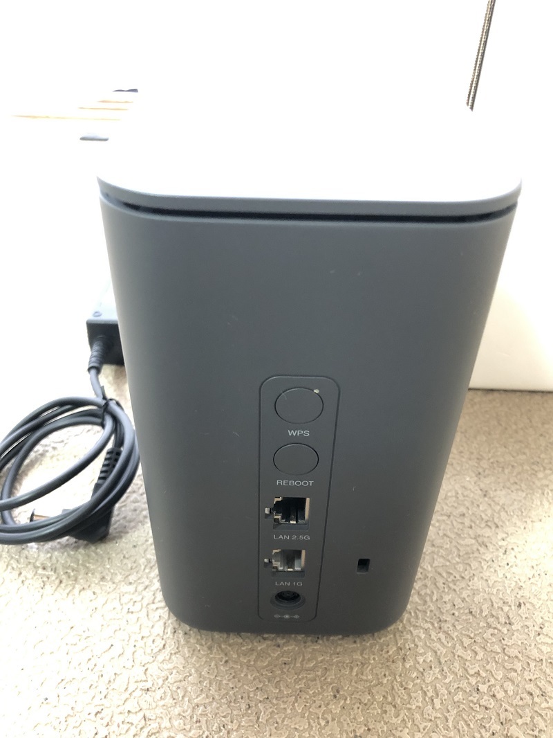 ☆美品☆ ドコモ docomo ホーム5G home5G HR02 Wi-Fiルーター ☆美品☆ ドコモ docomo ホーム5G home5G HR02 Wi-Fiルーター