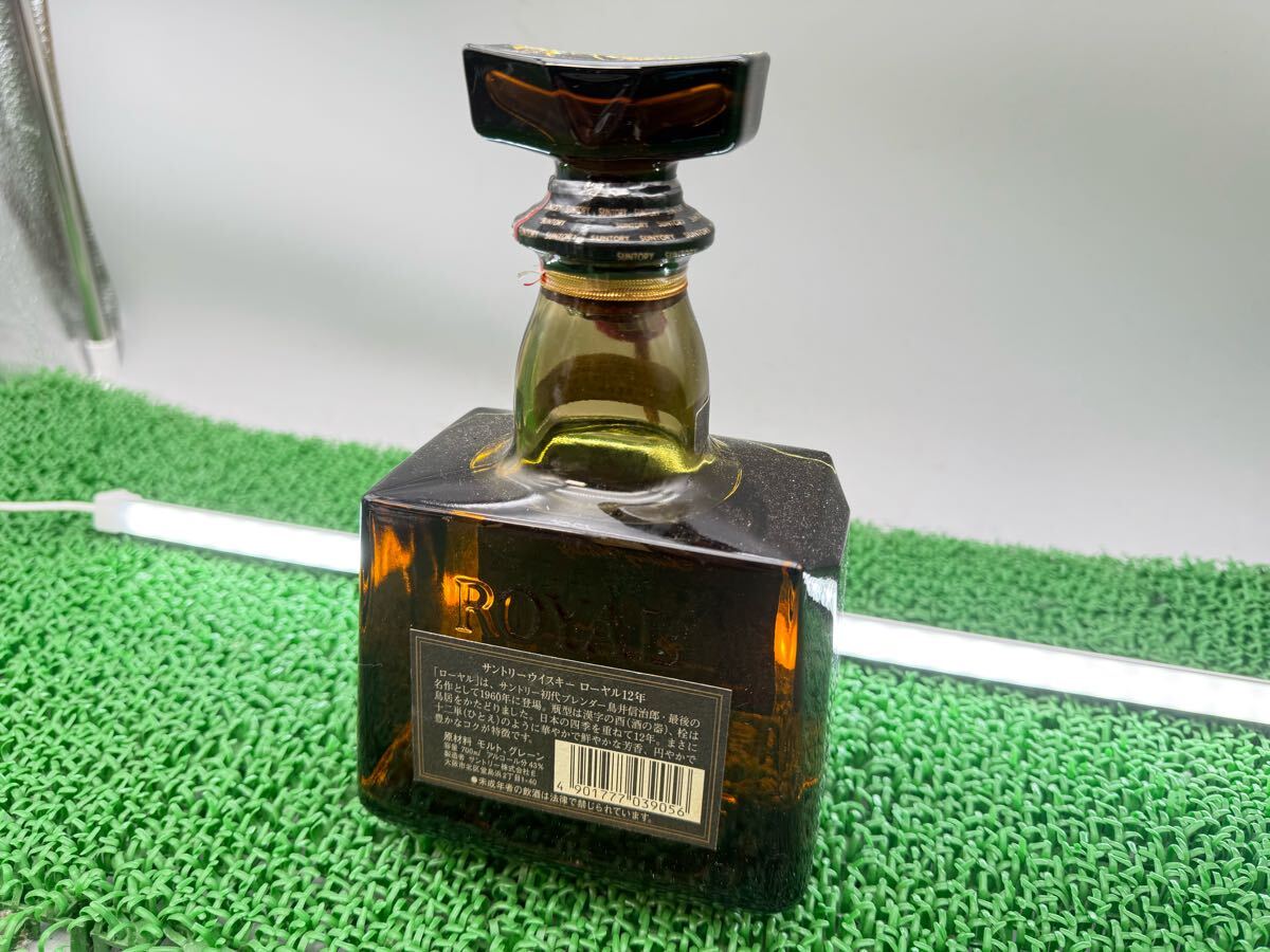 新品未開封品 サントリーローヤル12年 黒ラベル 700ml43% 未開栓 新品未開封品 サントリーローヤル12年 黒ラベル 700ml43% 未開栓