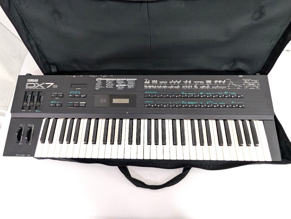 YAMAHA DX7S ヤマハ シンセサイザー ケース付き ※ジャンク品 YAMAHA DX7S ヤマハ シンセサイザー ケース付き ※ジャンク品