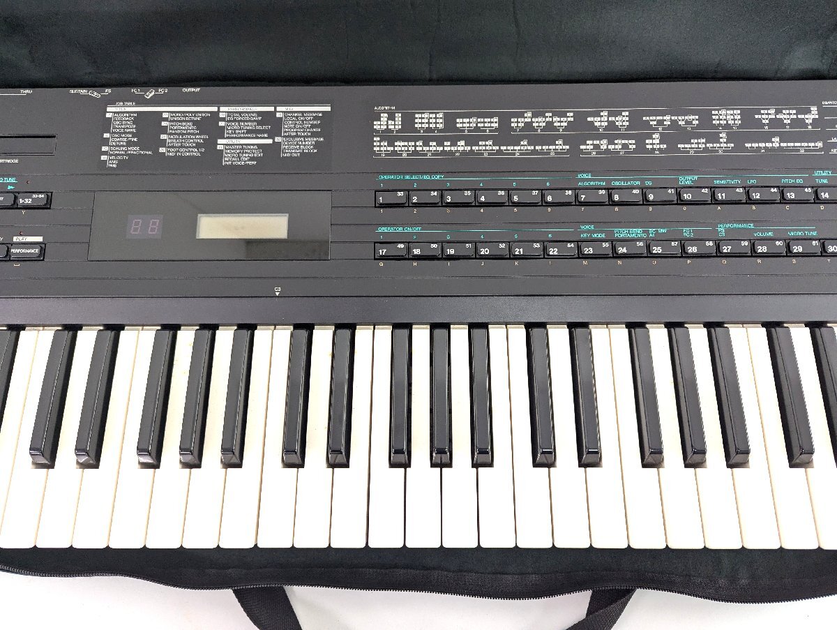 YAMAHA DX7S ヤマハ シンセサイザー ケース付き ※ジャンク品 YAMAHA DX7S ヤマハ シンセサイザー ケース付き ※ジャンク品