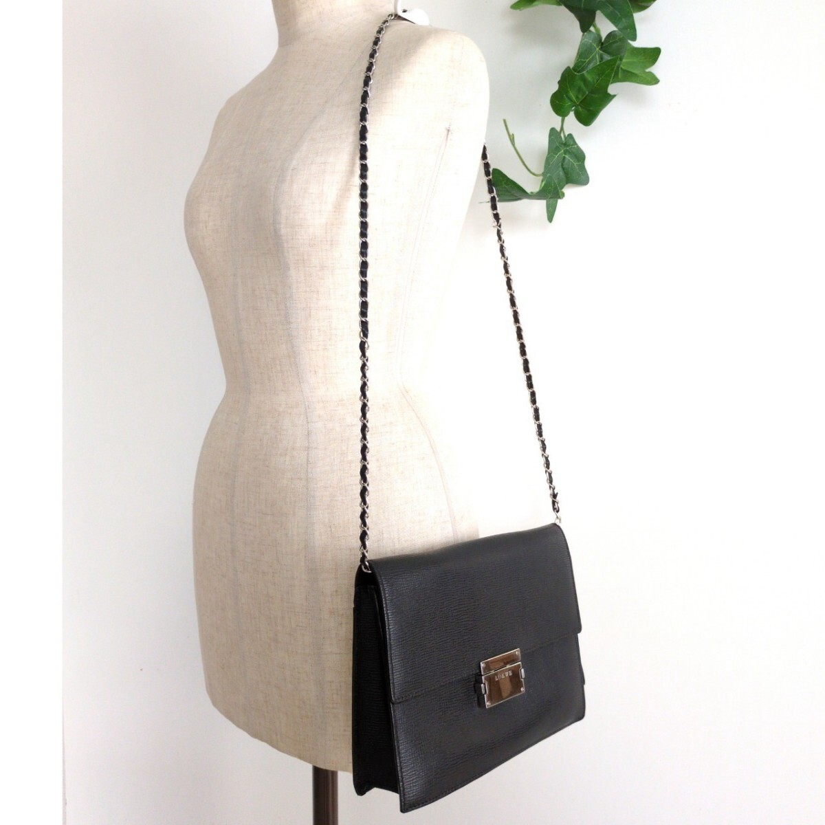 美品 ロエベ OLD ヴィンテージ 2way レザー チェーン ショルダー 美品 ロエベ OLD ヴィンテージ 2way レザー チェーン ショルダー