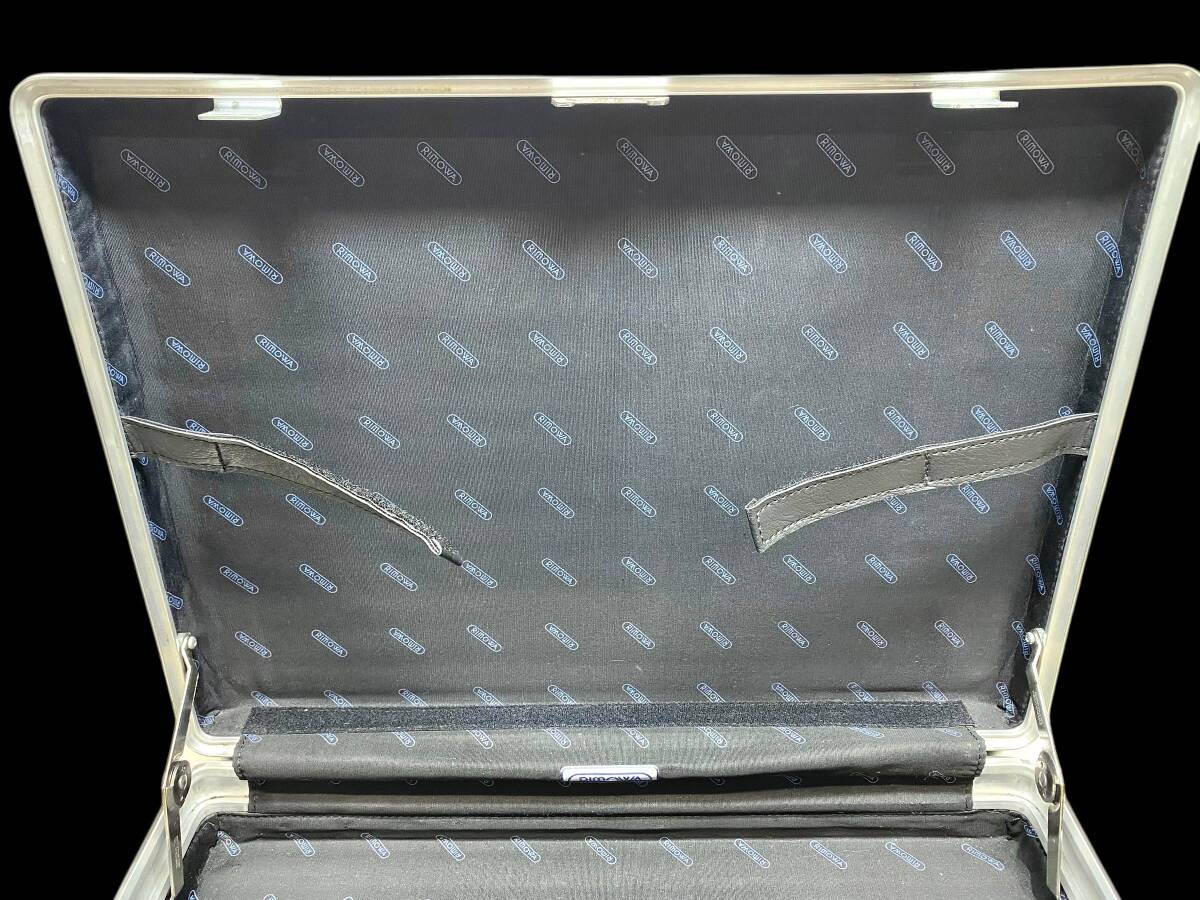 1977-1561 1円スタート ☆ 正規品 ☆ RIMOWA リモワ トパーズ 1977-1561 1円スタート ☆ 正規品 ☆ RIMOWA リモワ トパーズ