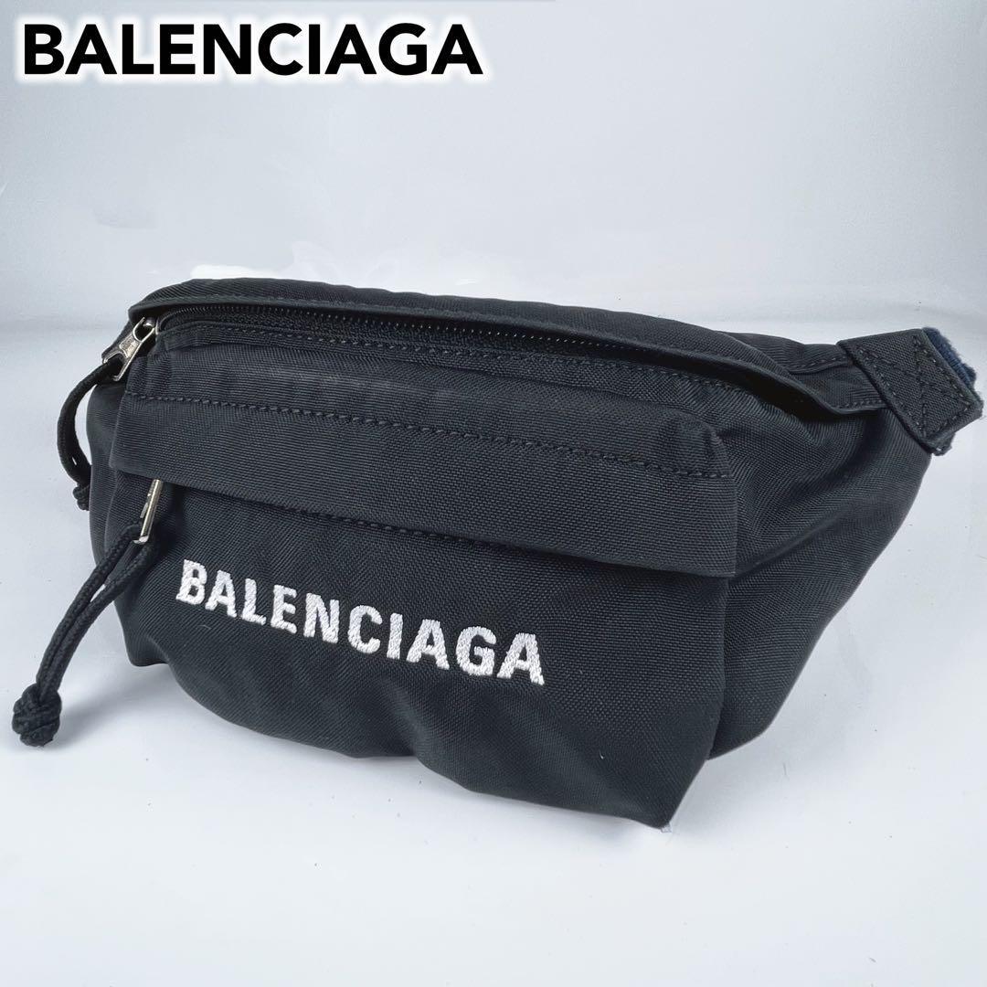 極美品】BALENCIAGA バレンシアガ バッグ バック ウエストポーチ 極美品】BALENCIAGA バレンシアガ バッグ バック ウエストポーチ