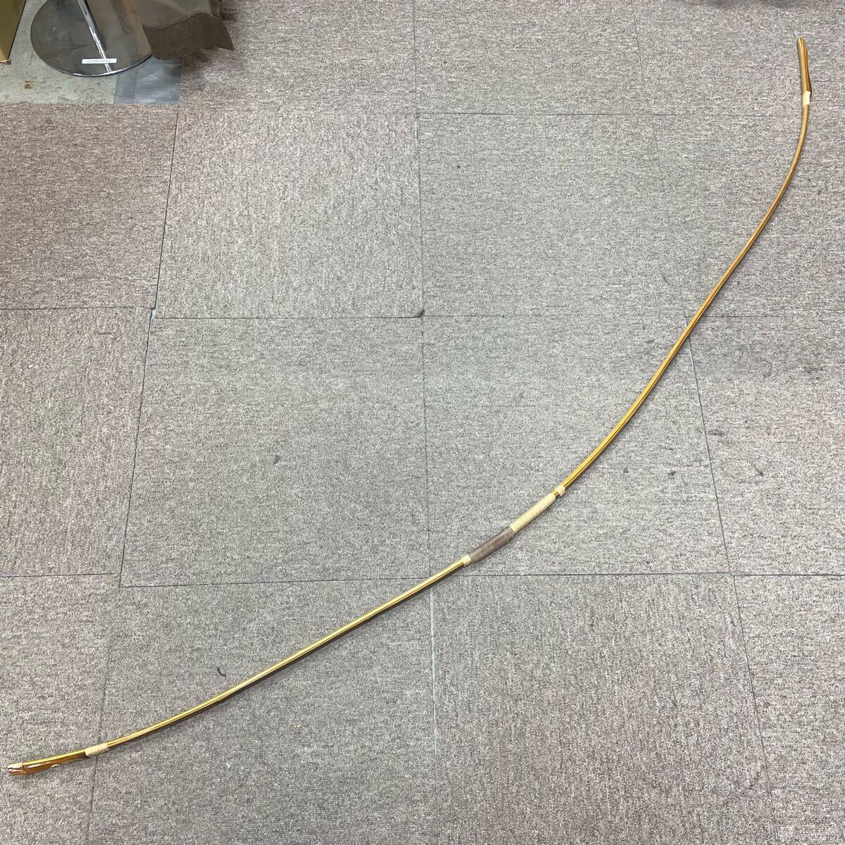 ZS-1134】弓道 竹弓「小倉紫峯 作 特製」全長約223cm 重量約400g ZS-1134】弓道 竹弓「小倉紫峯 作 特製」全長約223cm 重量約400g