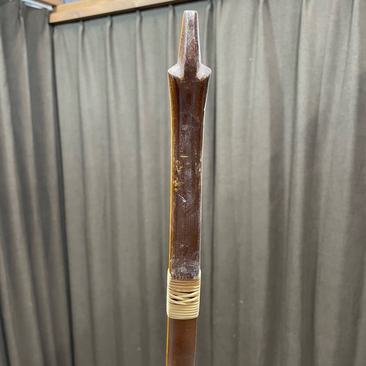 ZS-1137】弓道 竹弓「桑幡正清 作」全長約223cm 重量約500g 弓力 ZS-1137】弓道 竹弓「桑幡正清 作」全長約223cm 重量約500g 弓力