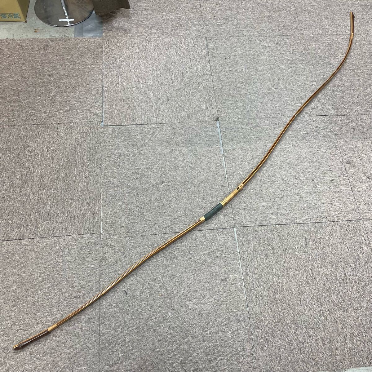ZS-1138】弓道 竹弓「聖峰 作」全長約223cm 重量約510g 弓力未 ZS-1138】弓道 竹弓「聖峰 作」全長約223cm 重量約510g 弓力未