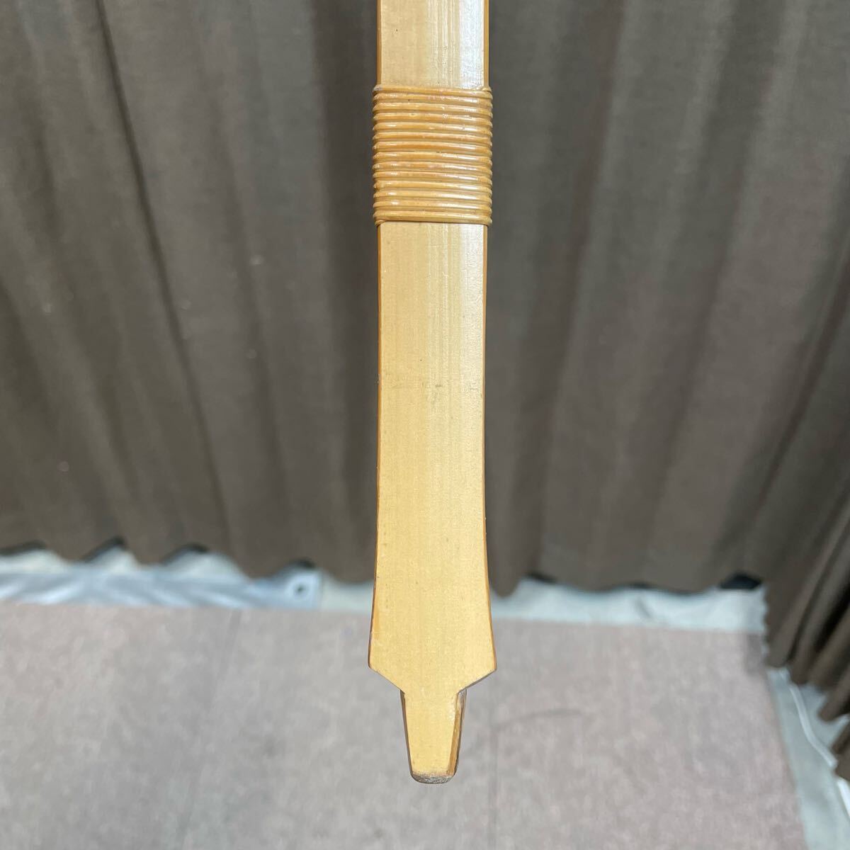 ZS-1138】弓道 竹弓「聖峰 作」全長約223cm 重量約510g 弓力未 ZS-1138】弓道 竹弓「聖峰 作」全長約223cm 重量約510g 弓力未