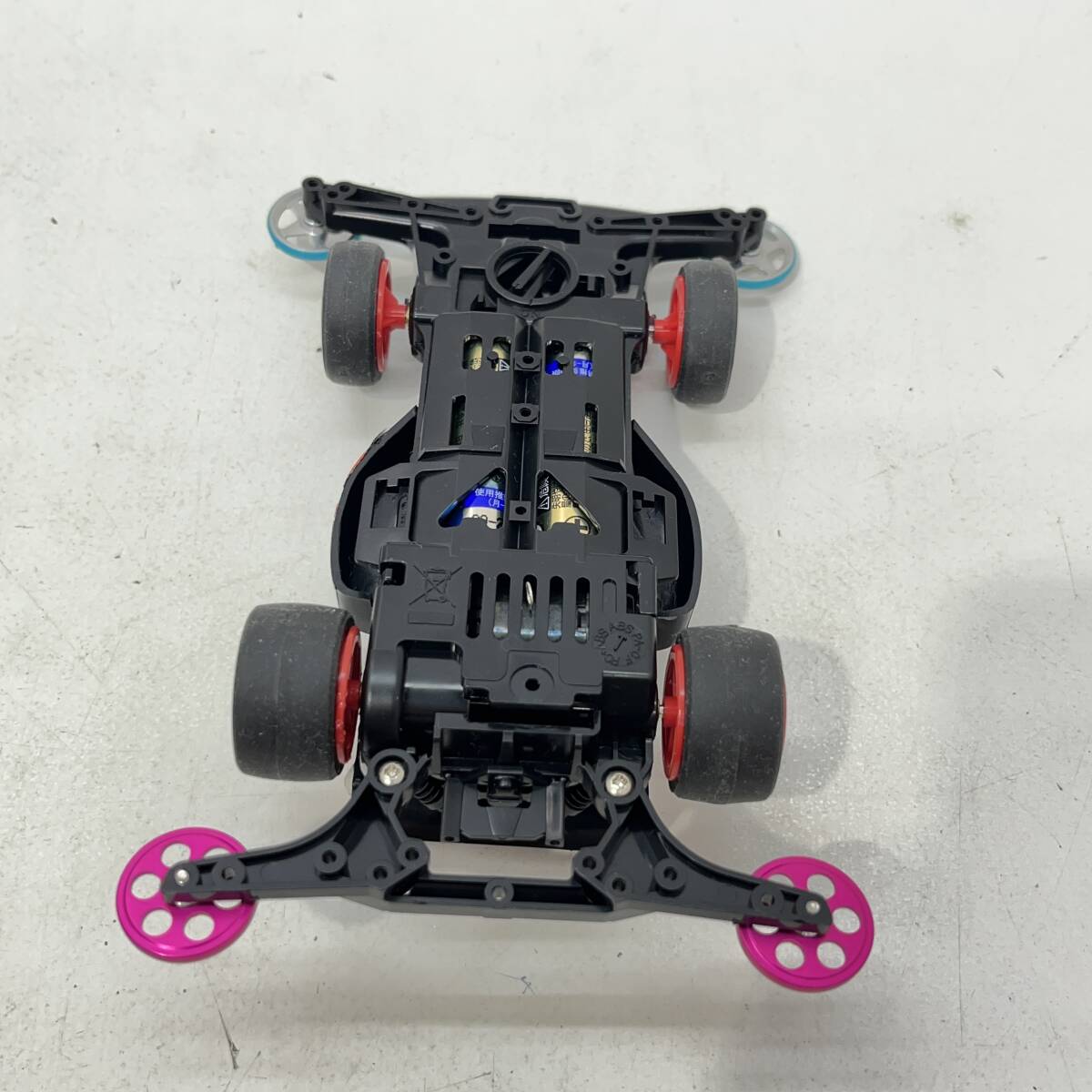 06w9671☆1円~ ミニ四駆 パーツ付 本体2台 まとめ売り【中古品 06w9671☆1円~ ミニ四駆 パーツ付 本体2台 まとめ売り【中古品