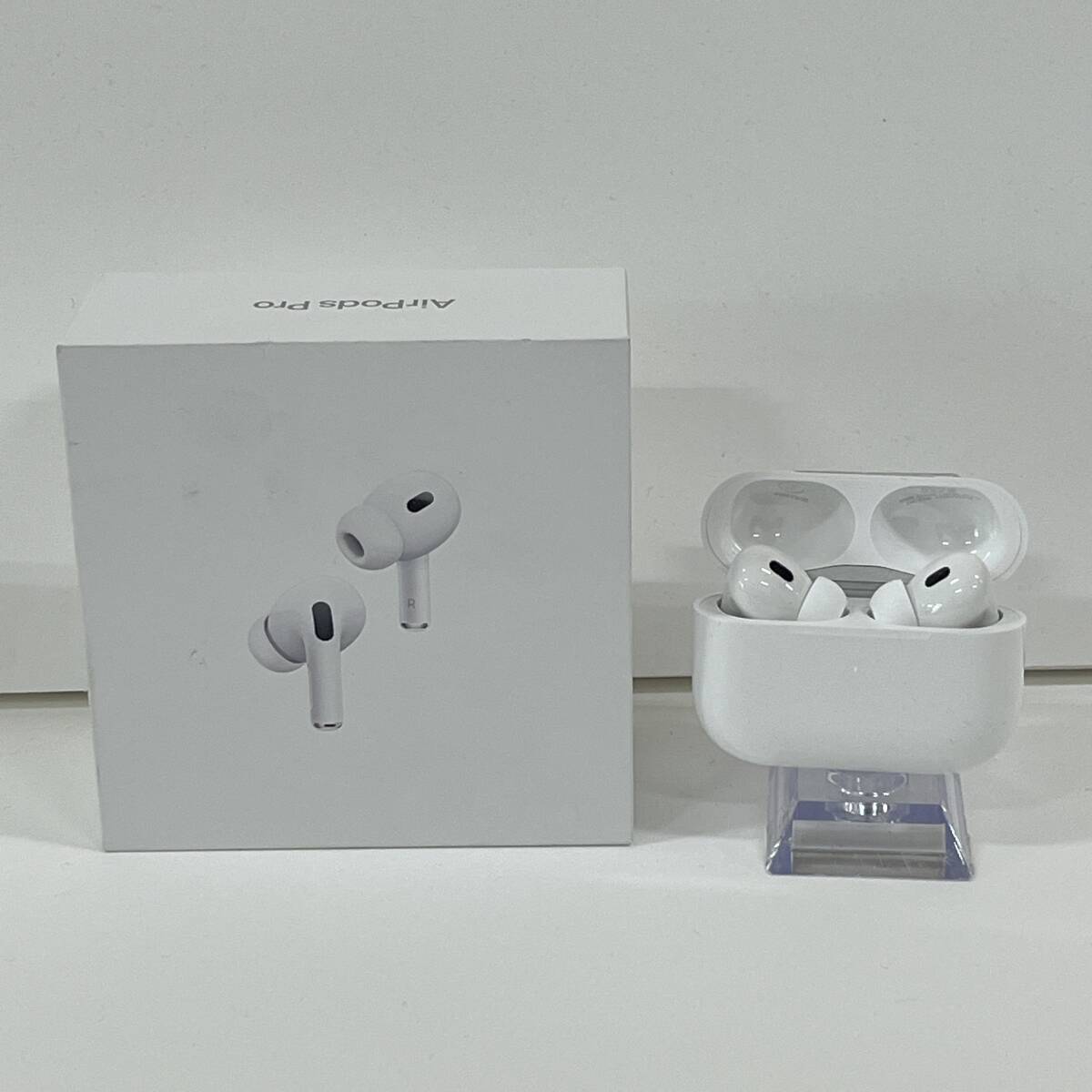 06w9731☆1円~ Apple AirPods Pro 第2世代 MagSafe充電ケース 06w9731☆1円~ Apple AirPods Pro 第2世代 MagSafe充電ケース