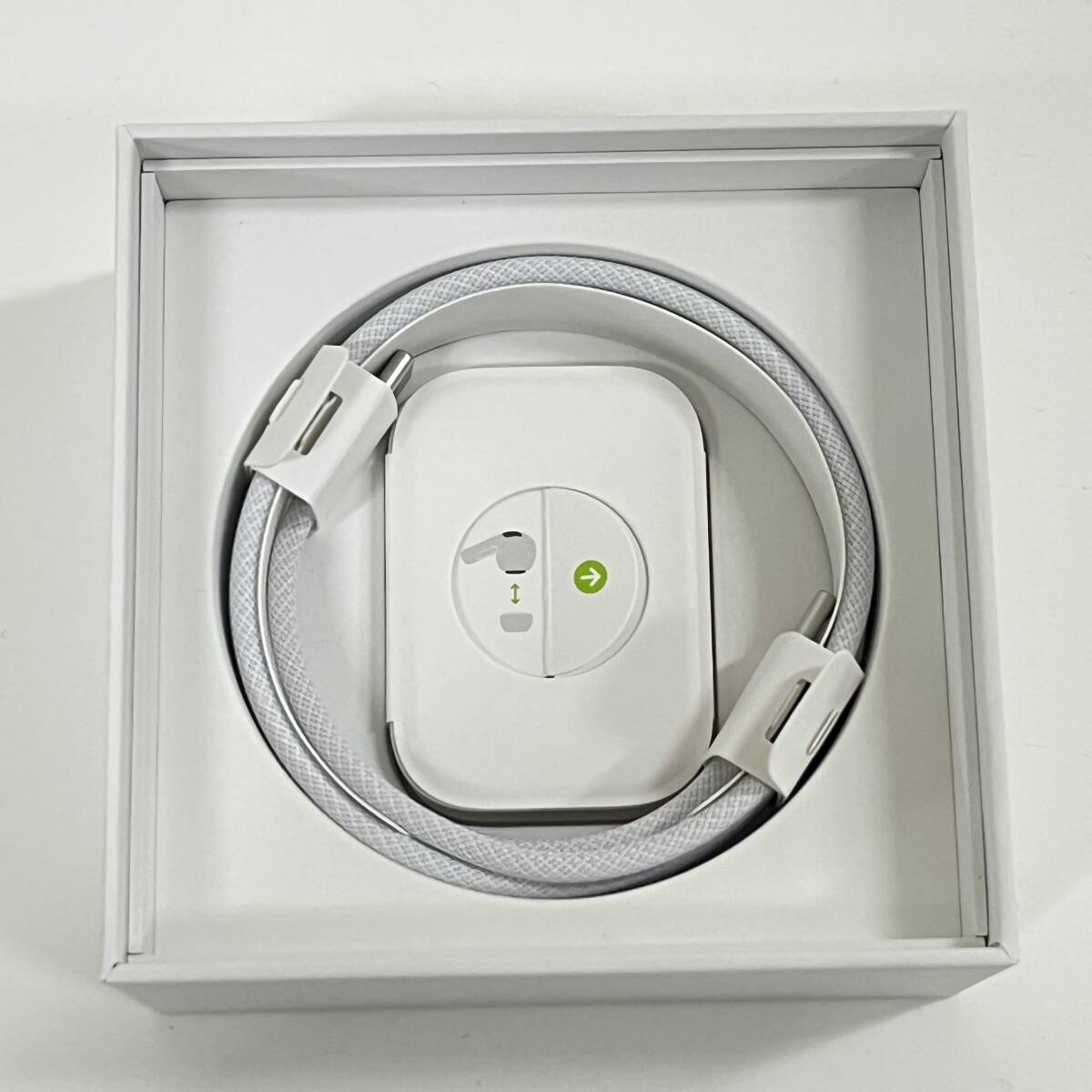 06w9731☆1円~ Apple AirPods Pro 第2世代 MagSafe充電ケース 06w9731☆1円~ Apple AirPods Pro 第2世代 MagSafe充電ケース