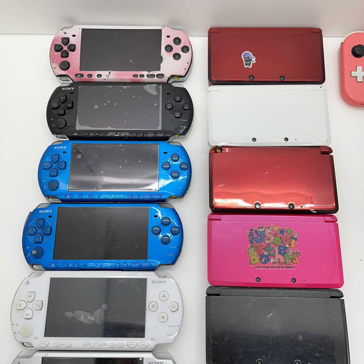 06w9785 ☆1円~ 【ジャンク品】携帯ゲーム機 PSP DS まとめ 06w9785 ☆1円~ 【ジャンク品】携帯ゲーム機 PSP DS まとめ