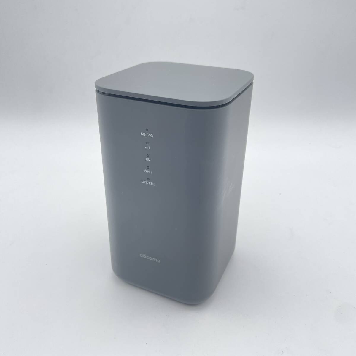 ジャンク】docomo ドコモ home 5G HR02 Wi-Fiルーター ホーム ジャンク】docomo ドコモ home 5G HR02 Wi-Fiルーター ホーム