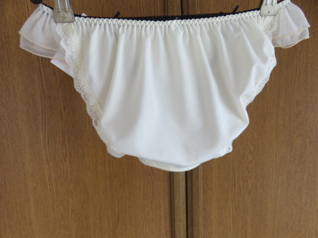【新品】 tutu anna刺繍レースフリルショーツ　M　白系_画像10