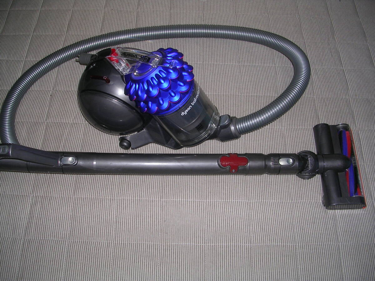 ◎◎サイクロンクリーナー【dyson ダイソン 掃除機 DC63 】最良 ◎◎サイクロンクリーナー【dyson ダイソン 掃除機 DC63 】最良