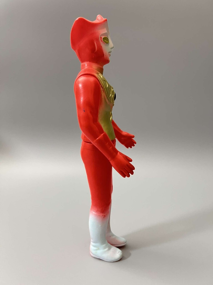当時物☆ウルトラマンレオ?・パチモノ?無版権 駄菓子屋 当時物☆ウルトラマンレオ?・パチモノ?無版権 駄菓子屋