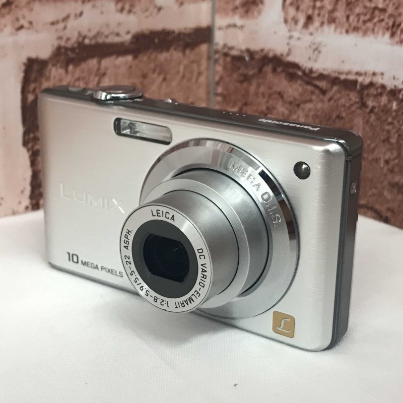 Panasonic LUMIX DMC-FS7 シルバー 充電器 Panasonic LUMIX DMC-FS7 シルバー 充電器