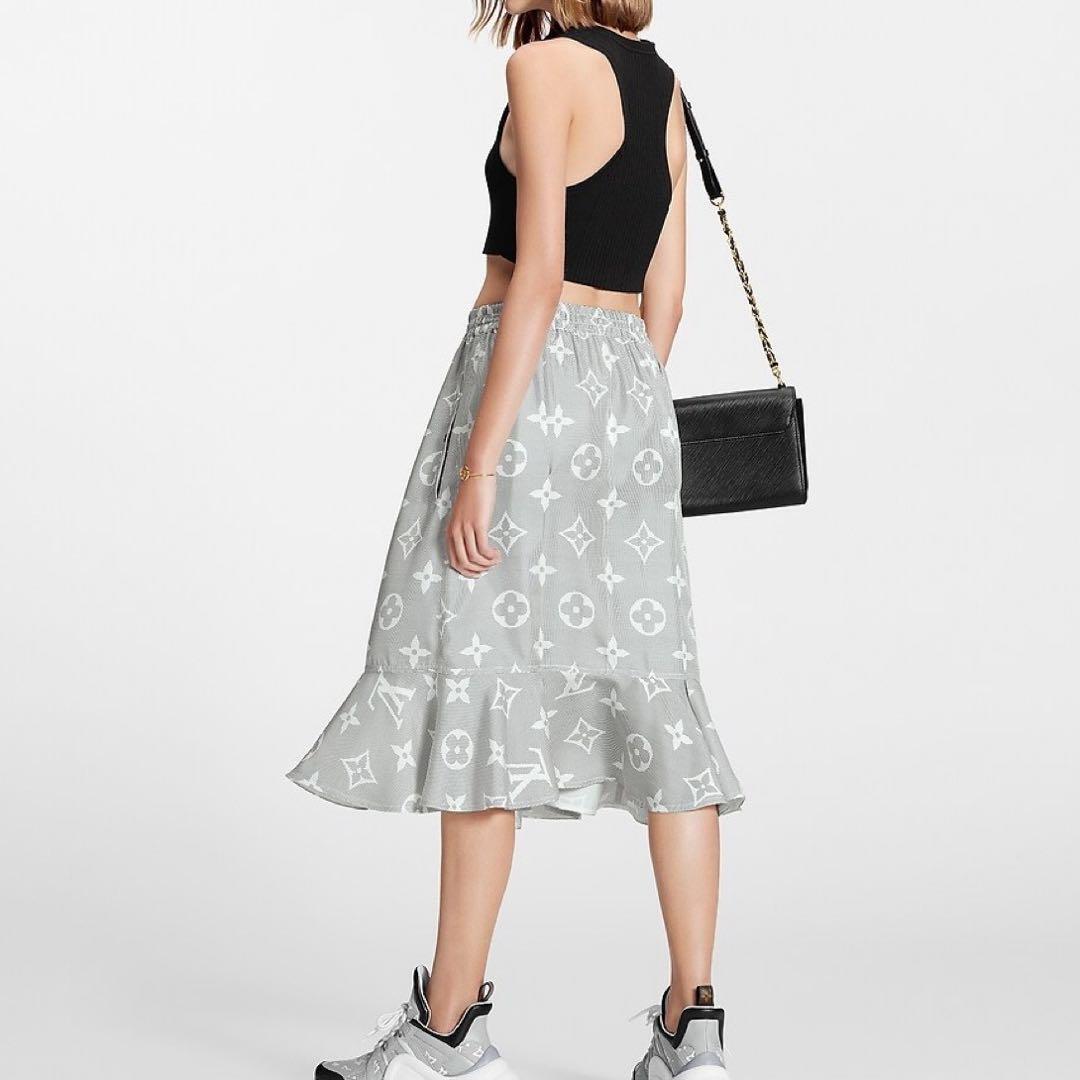 美品 ルイ・ヴィトン VUITTON 2023年製 現行FOSK05 マヒナ 美品 ルイ・ヴィトン VUITTON 2023年製 現行FOSK05 マヒナ
