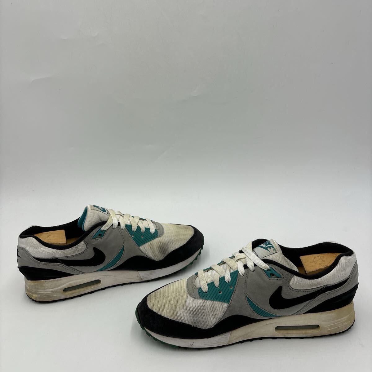 D ＊ 19年制 '人気モデル' NIKE ナイキ AIR MAX LIGHT エアマックス ライト LOW CUT スニーカー 26.5cm メンズ シューズ AO8285-103
