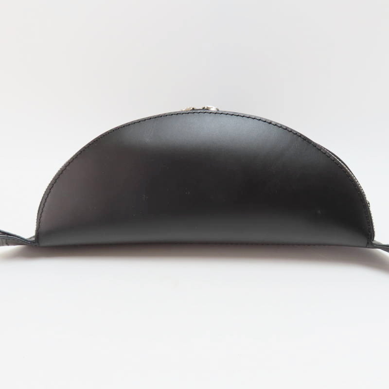M04-k068 LOEWE ロエベ アナグラム ベジタブルカーフレザ― バムバッグ ボディバッグ ブラック B687D16X01