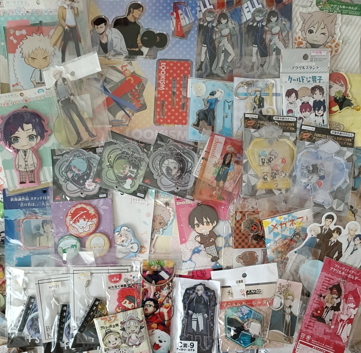アニメグッズ雑貨まとめ売り 小物類多め 大量ジャンク品セット アニメグッズ雑貨まとめ売り 小物類多め 大量ジャンク品セット