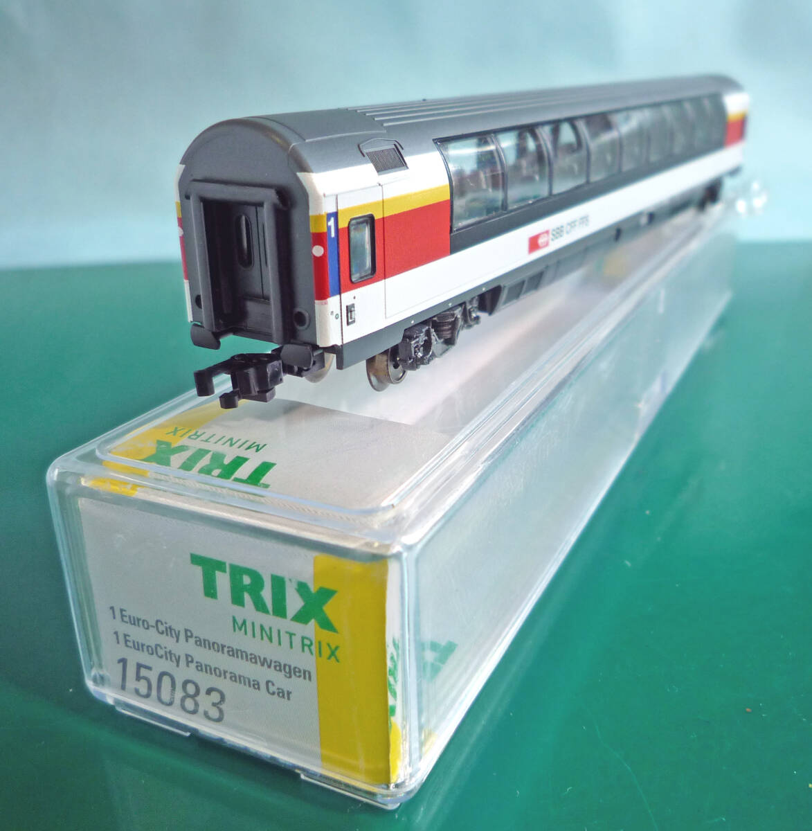 ■Nゲージ「SBB　CFF　FFS PANORAMA CAR　展望車　客車」TRIX製