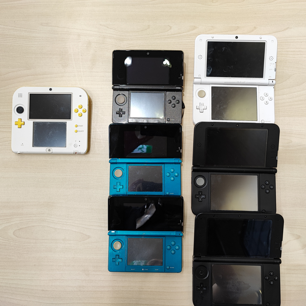 ジャンク】3DS系本体各種 計7台セット 3DS×3/3DSLL×3/2DS ジャンク】3DS系本体各種 計7台セット 3DS×3/3DSLL×3/2DS