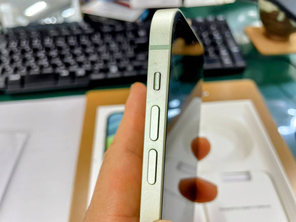 送料無料 Apple iPhone12 64GB グリーン 美品 バッテリ残量 86 送料無料 Apple iPhone12 64GB グリーン 美品 バッテリ残量 86
