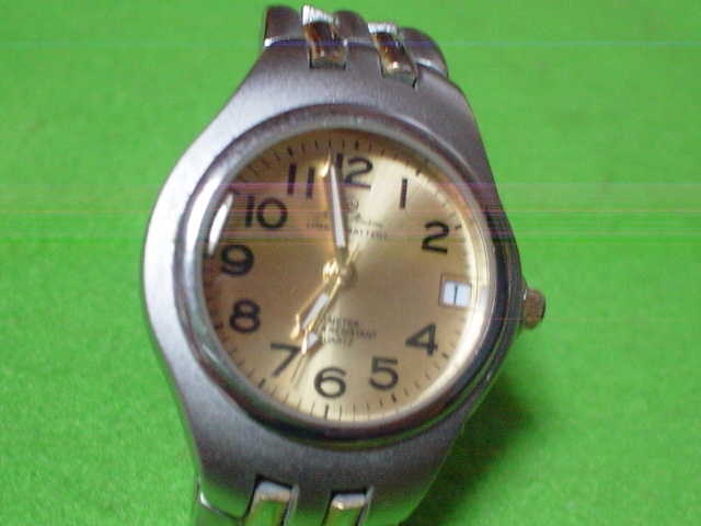 MAVY MAISON 50m женский наручные часы Gold 