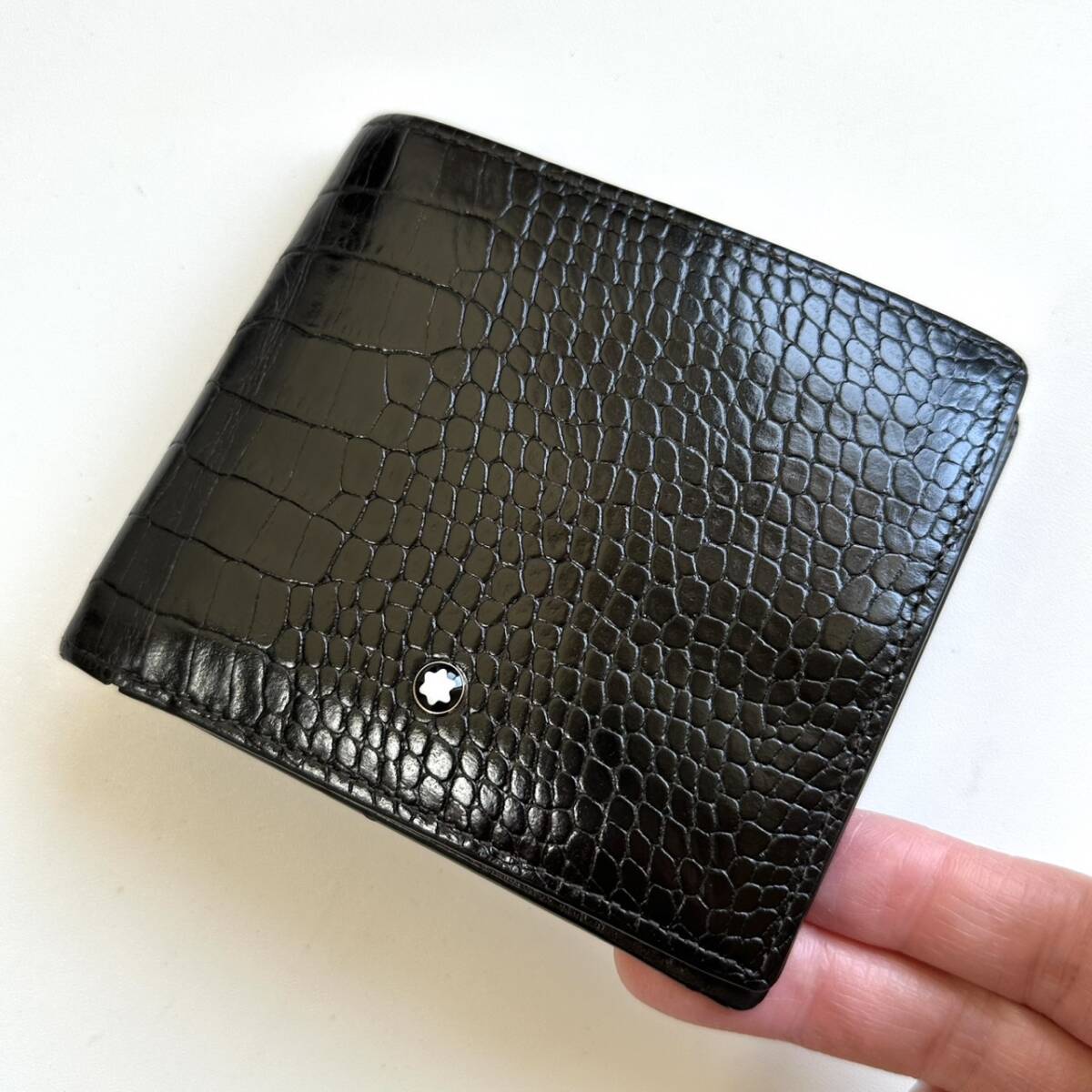 モンブラン Mont Blanc 二つ折り財布 クロコ型押し|Yahoo モンブラン Mont Blanc 二つ折り財布 クロコ型押し|Yahoo