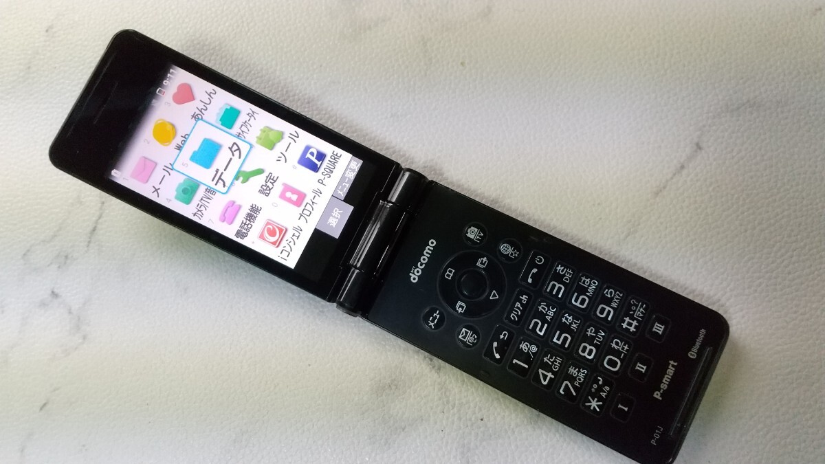 S2293 docomo SIMフリー P-smart P-01J Panasonic 4Gガラホ 簡易 S2293 docomo SIMフリー P-smart P-01J Panasonic 4Gガラホ 簡易