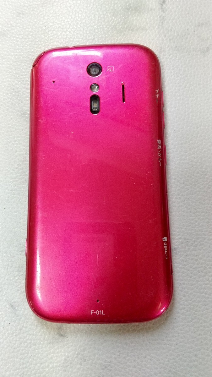 S2313 docomo SIMフリー らくらくスマートフォン me F-01L S2313 docomo SIMフリー らくらくスマートフォン me F-01L