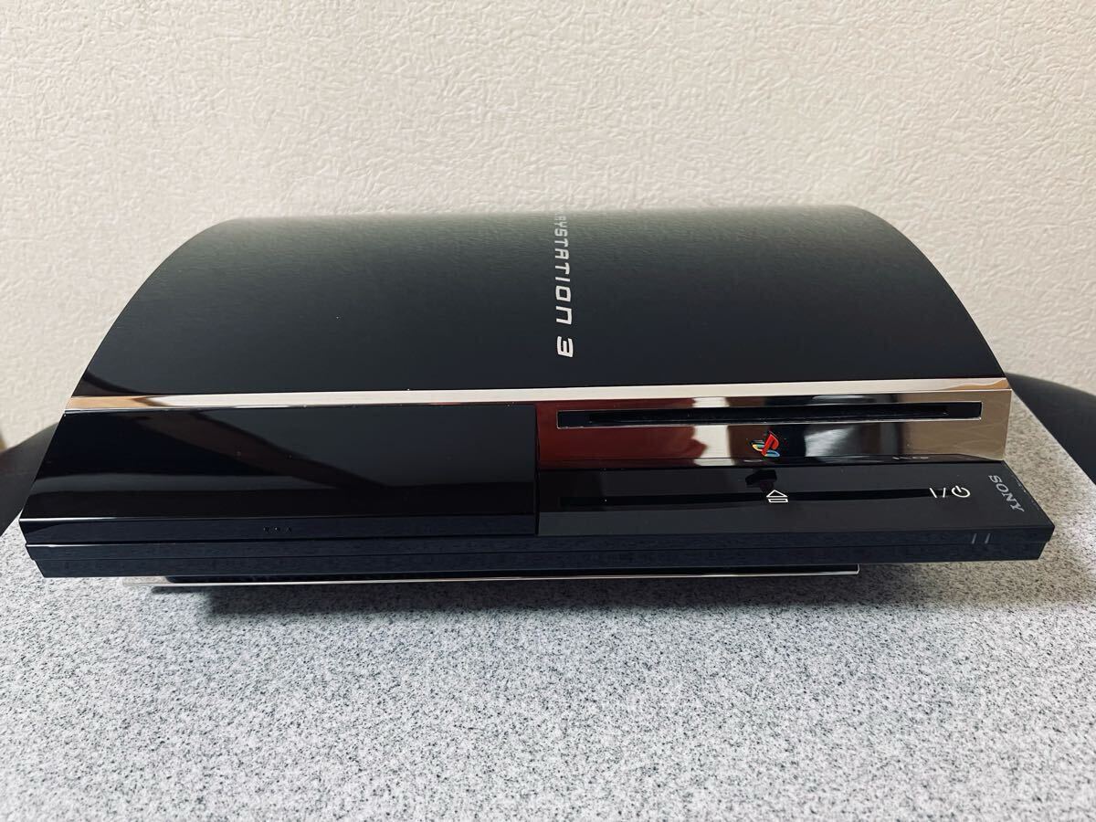 付属品多数 使用期間が極短期間の美品です。初期型 60GBの 付属品多数 使用期間が極短期間の美品です。初期型 60GBの