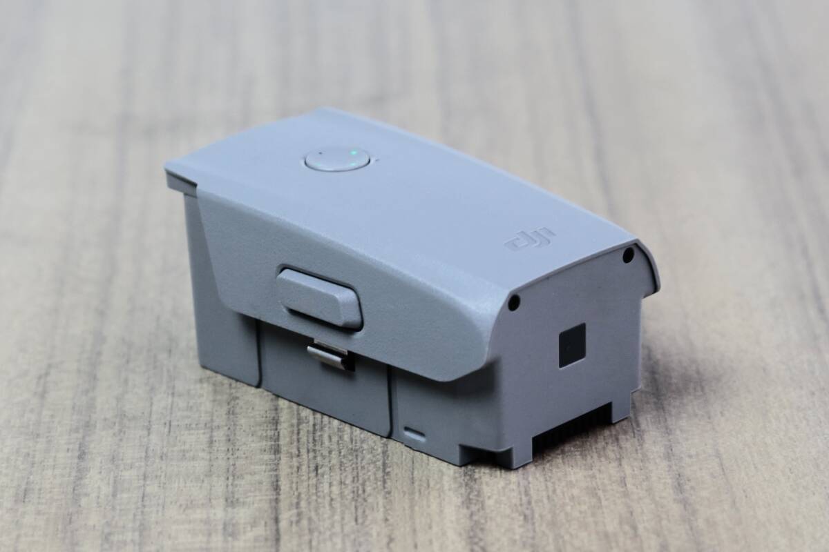 DJI Mavic AIR2 ・AIR2S バッテリー DJI純正品 美品(ドローン DJI Mavic AIR2 ・AIR2S バッテリー DJI純正品 美品(ドローン