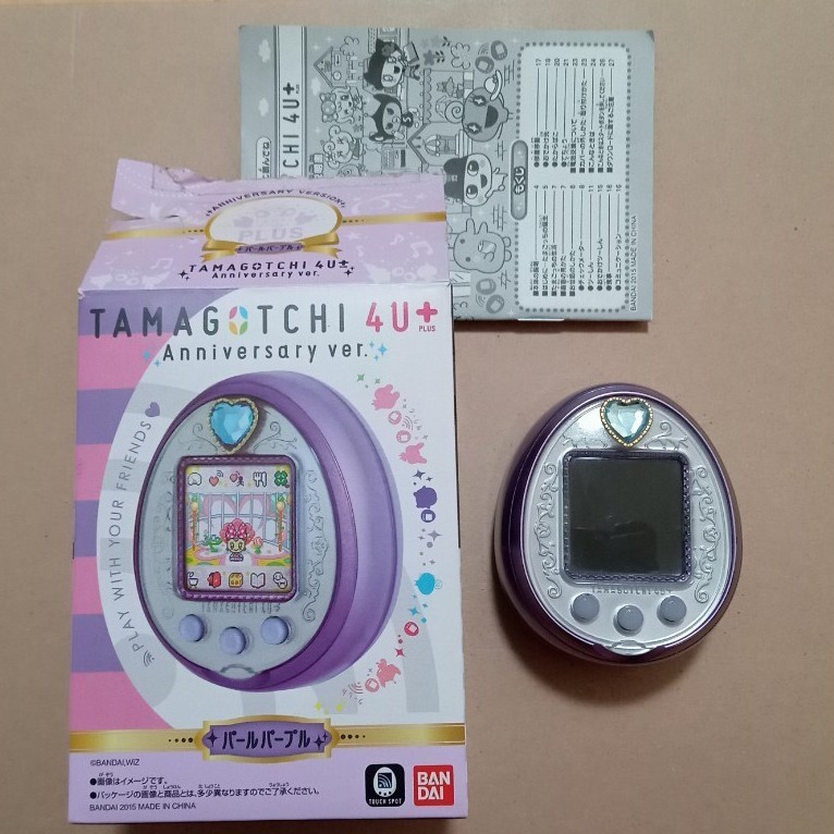 美品】たまごっち 4U+ anniversary ver パールパープル 美品】たまごっち 4U+ anniversary ver パールパープル