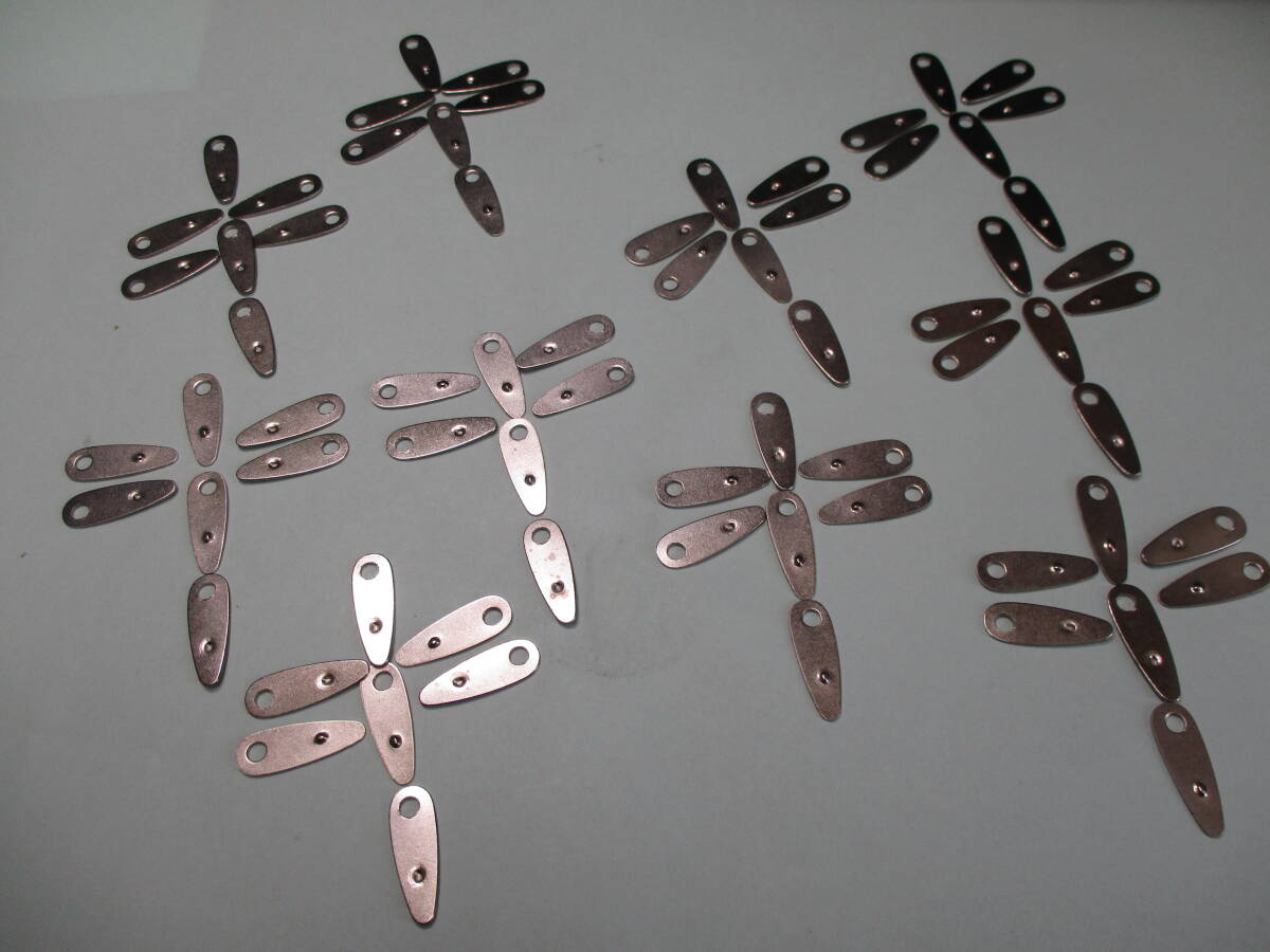 とんぼ　額縁金物　トンボ金物　新品 スチール製 ７０ケで￥３５０　送料￥１８5_画像1