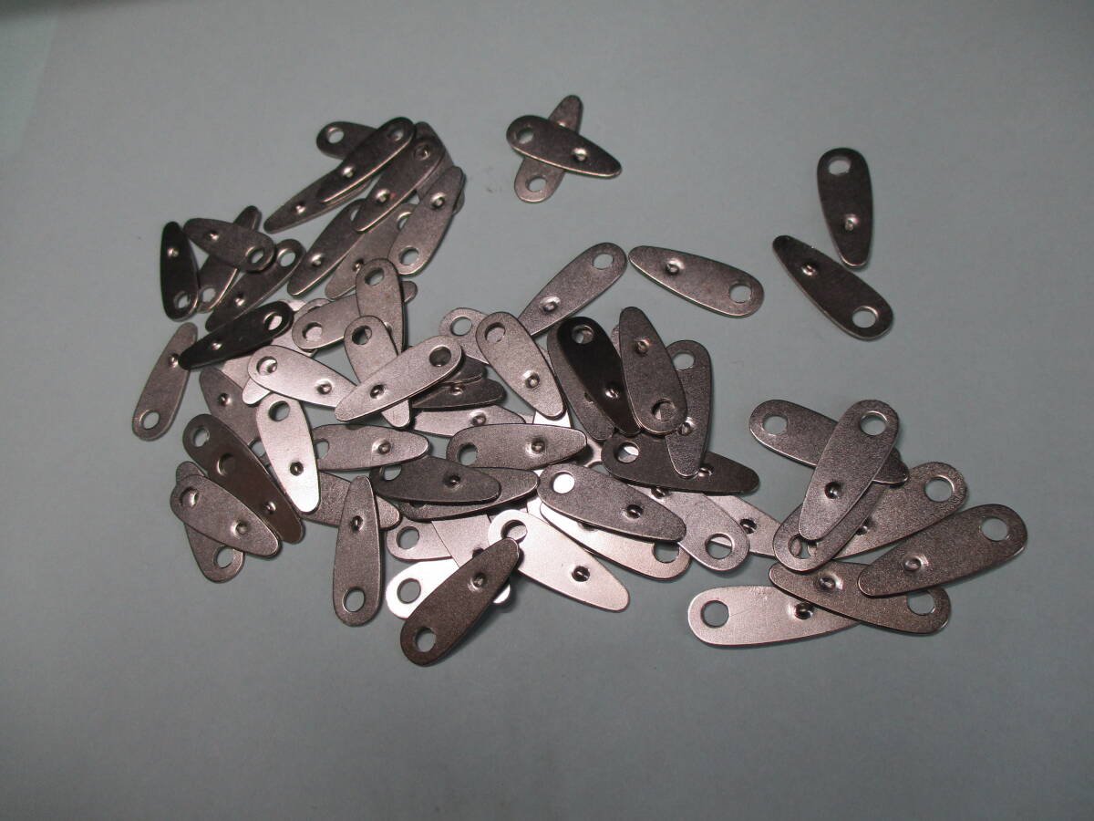 とんぼ　額縁金物　トンボ金物　新品 スチール製 ７０ケで￥３５０　送料￥１８5_画像3