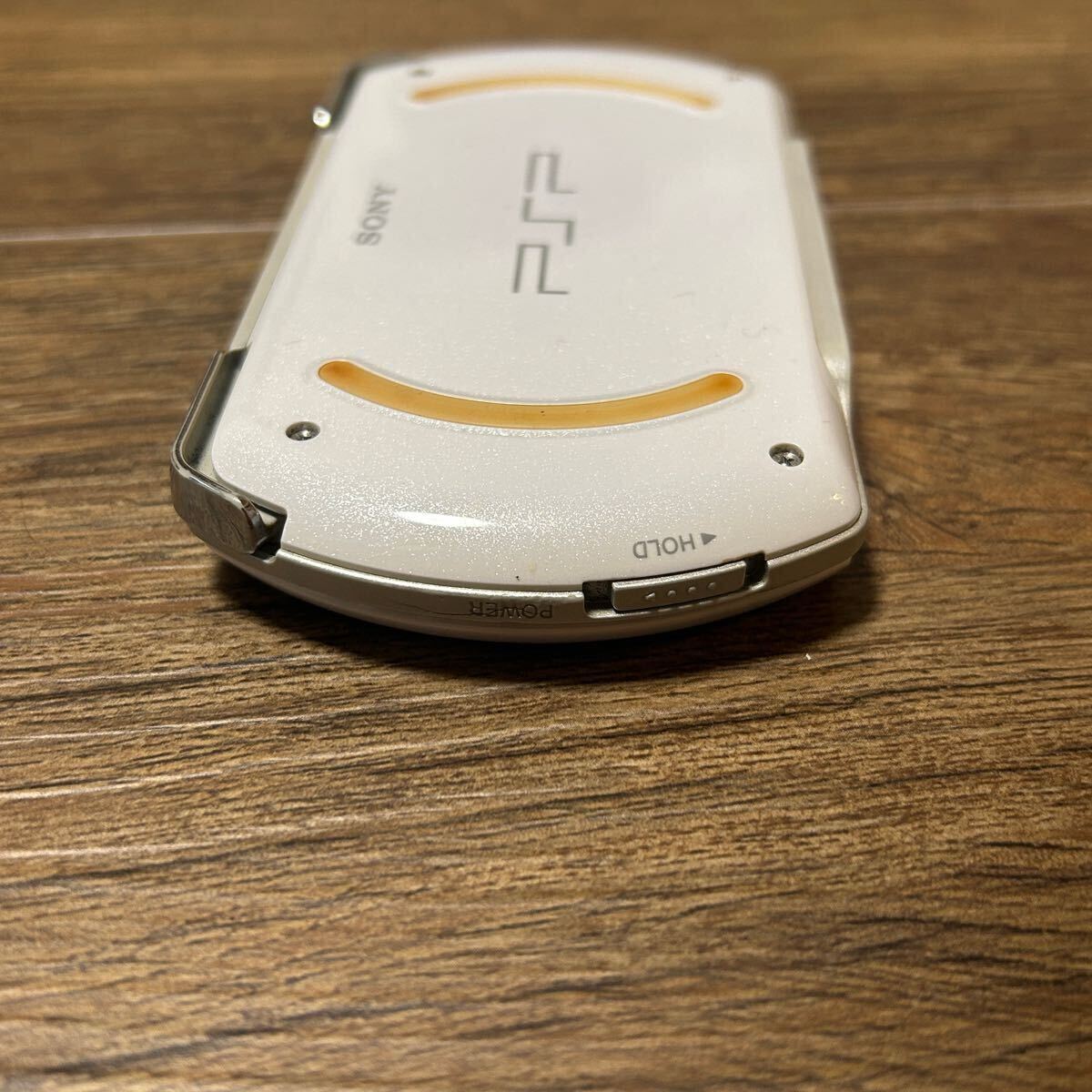 SONY ソニー PSP go ホワイト PSP-N1000 本体のみ 現状品(PSP go SONY ソニー PSP go ホワイト PSP-N1000 本体のみ 現状品(PSP go