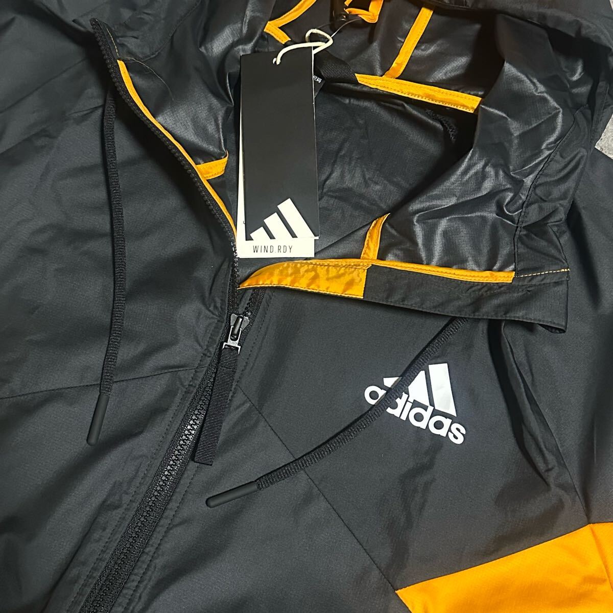 Lサイズ 新品 adidas 防風 防水 ウィンドブレーカー パーカー