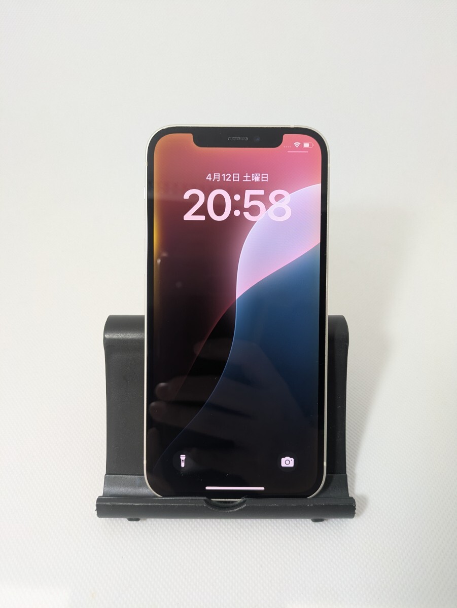 美品】iPhone 12 128GB SIMフリー 中古 バッテリー残量70% 画面 美品】iPhone 12 128GB SIMフリー 中古 バッテリー残量70% 画面