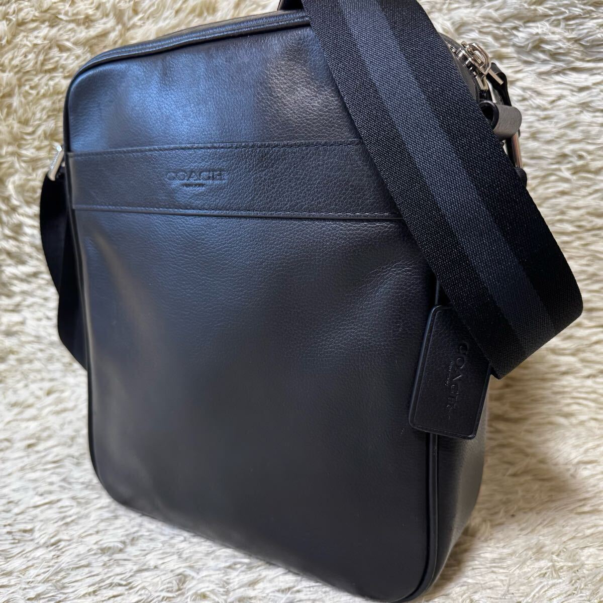 美品○COACH コーチ ショルダーバッグ 斜め掛け チャールズ 美品○COACH コーチ ショルダーバッグ 斜め掛け チャールズ