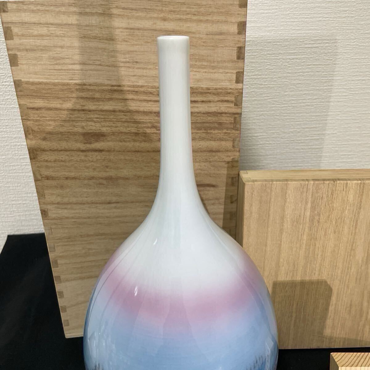 藤井朱明 壺 飾り壺 花器 日展人気作家 花瓶 有田焼 人間国宝 共 藤井朱明 壺 飾り壺 花器 日展人気作家 花瓶 有田焼 人間国宝 共