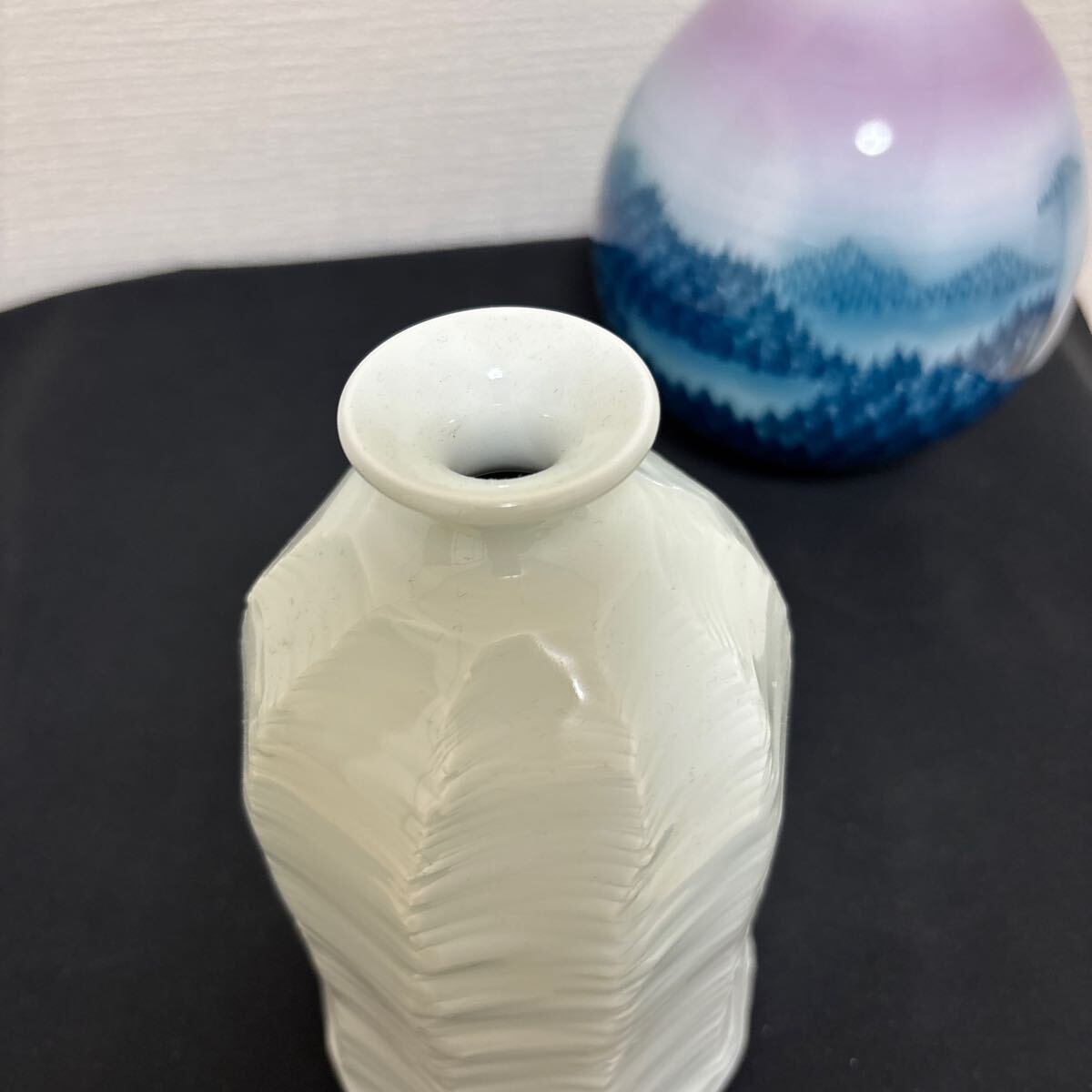 藤井朱明 壺 飾り壺 花器 日展人気作家 花瓶 有田焼 人間国宝 共 藤井朱明 壺 飾り壺 花器 日展人気作家 花瓶 有田焼 人間国宝 共