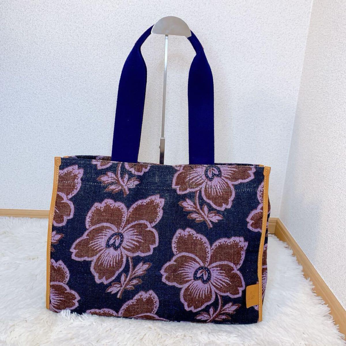 美品】ヴィヴィアンウエストウッド 大容量 麻 ダンシング 美品】ヴィヴィアンウエストウッド 大容量 麻 ダンシング
