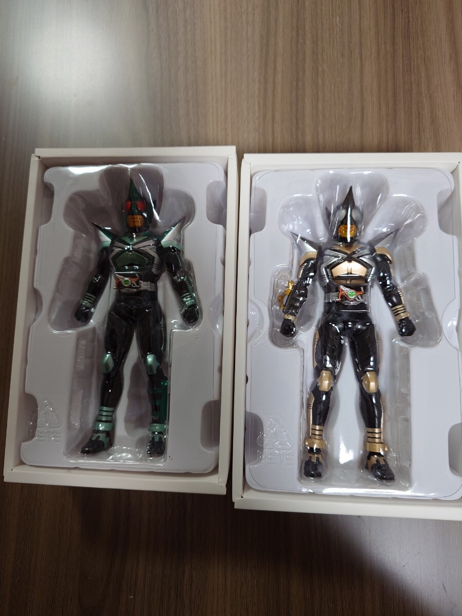 真骨彫製法 S H Figuarts 仮面ライダーキックホッパー&仮面 真骨彫製法 S H Figuarts 仮面ライダーキックホッパー&仮面