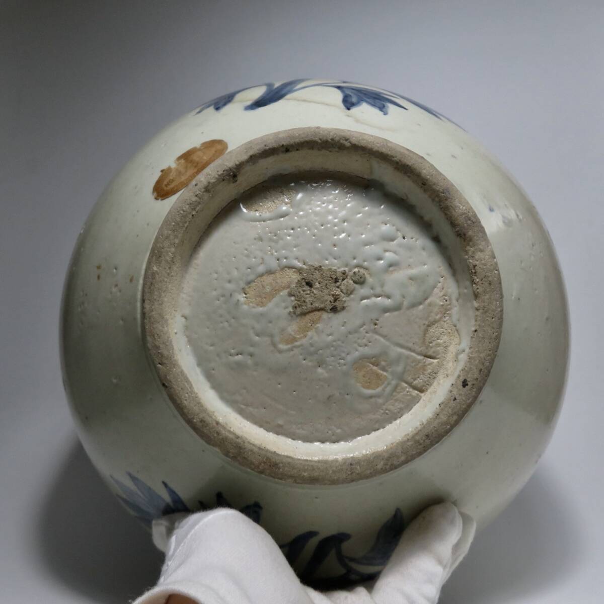 韓国美術 李朝 白磁染付 李王朝 牡丹文染付壷 提灯壺 満月壺 韓国美術 李朝 白磁染付 李王朝 牡丹文染付壷 提灯壺 満月壺