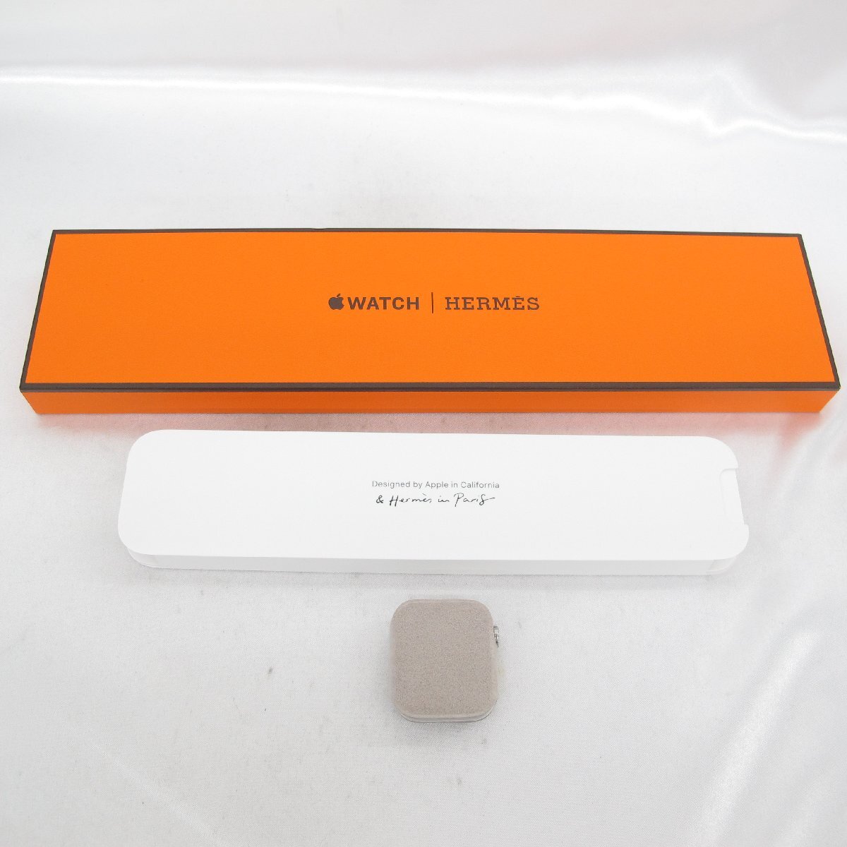 中古品】Apple Watch HERMES エルメス Series4 40mm GPS+ 中古品】Apple Watch HERMES エルメス Series4 40mm GPS+